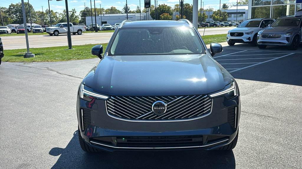 New 2027 Volvo XC90 B6 Plus AWD/4WD image 5