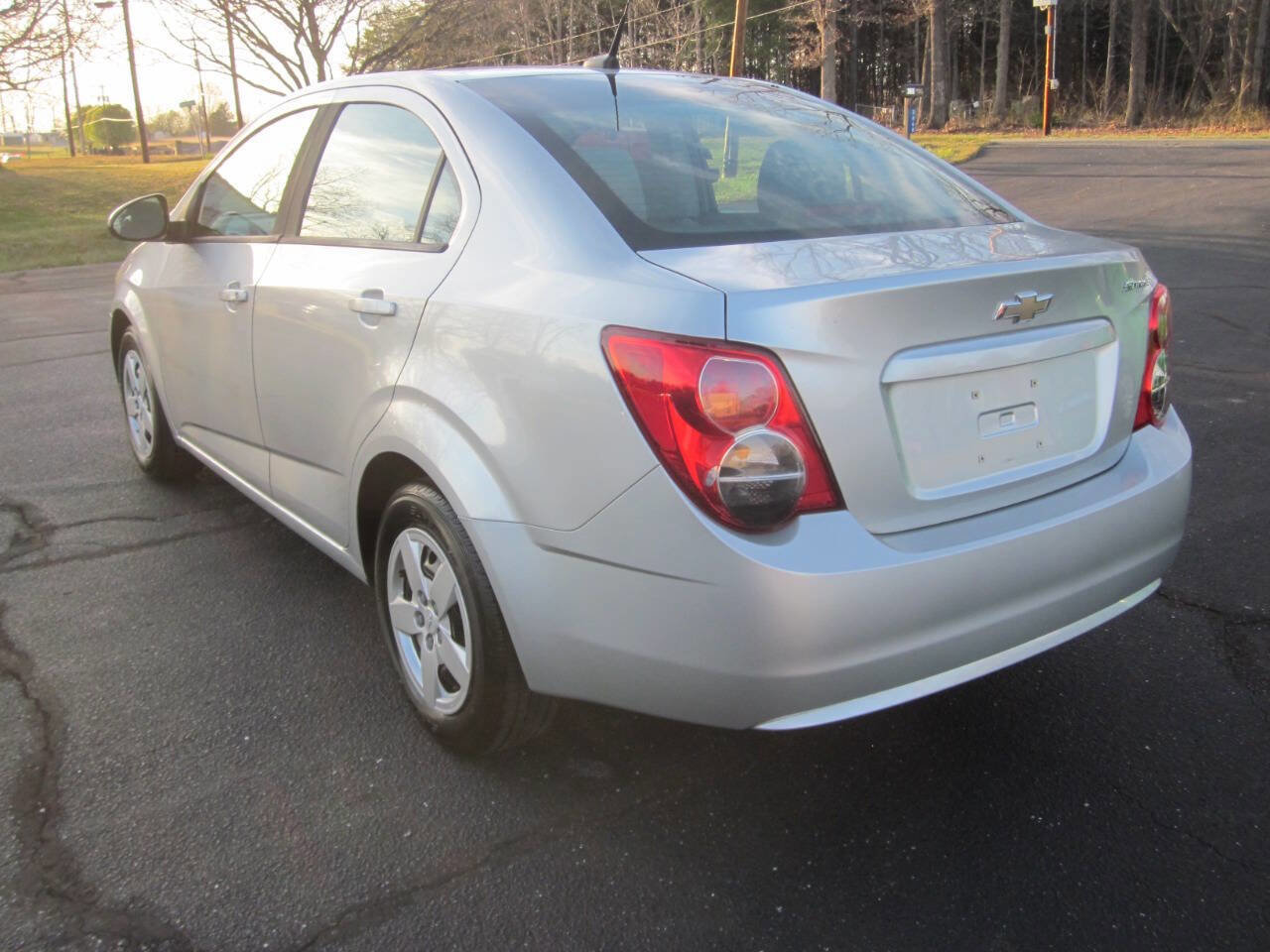 Used 2014 Chevrolet Sonic LS image 8