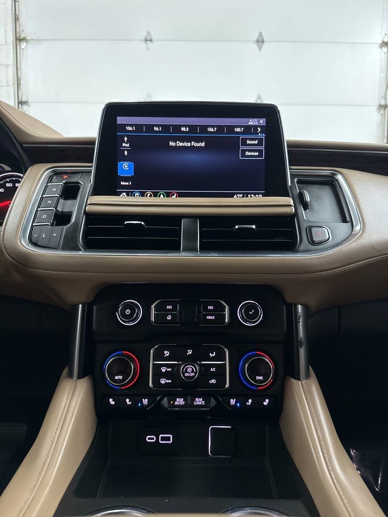 Used 2021 Chevrolet Suburban Premier w/ Premium Package image 26