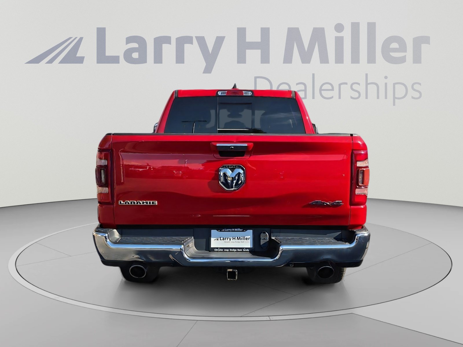 Used 2019 RAM 1500 Laramie AWD/4WD image 4
