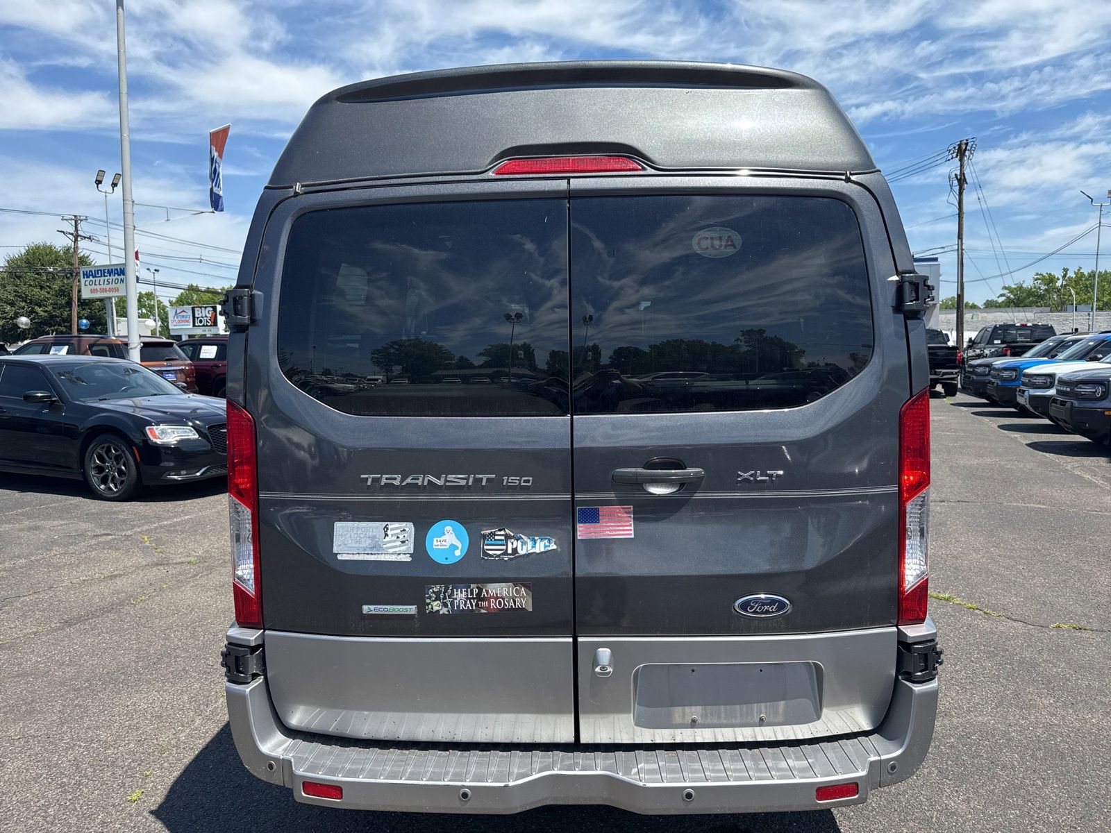Used 2017 Ford Transit 150 XLT RWD image 4