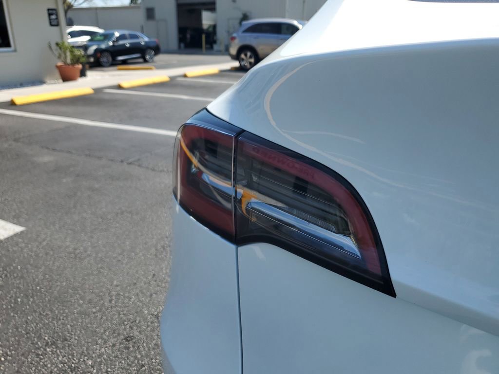 Used 2024 Tesla Model Y Long Range image 24