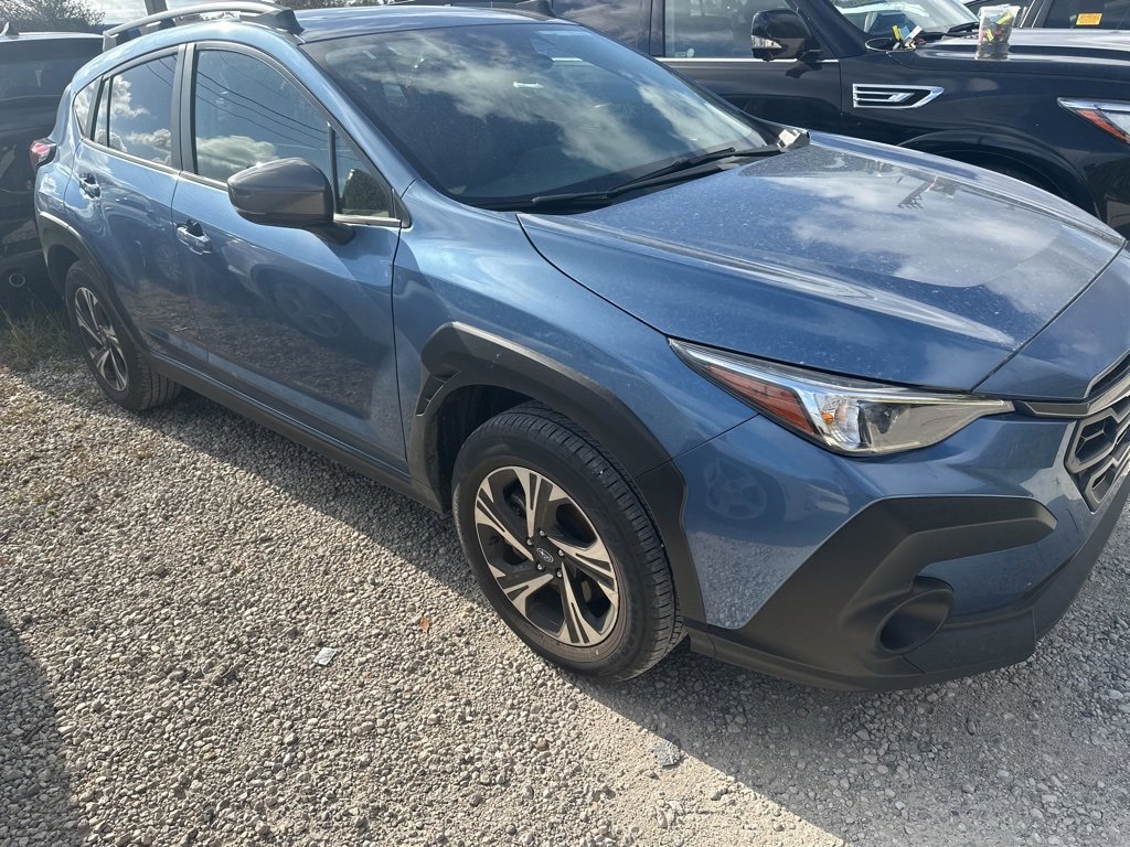 Used 2024 Subaru Crosstrek 2.0i Premium image 3