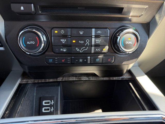 Used 2017 Ford F250 Lariat w/ Chrome Package AWD/4WD image 17