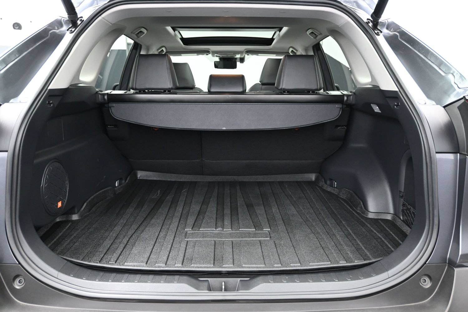Used 2019 Toyota RAV4 Limited AWD/4WD image 7