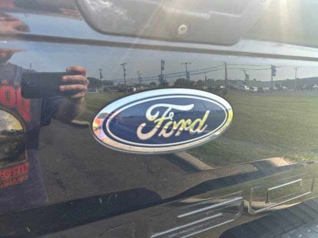 Used 2019 Ford F150 XLT w/ Equipment Group 302A Luxury AWD/4WD image 46