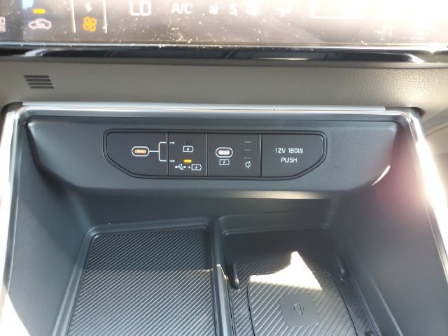 New 2026 Kia Carnival EX FWD image 33
