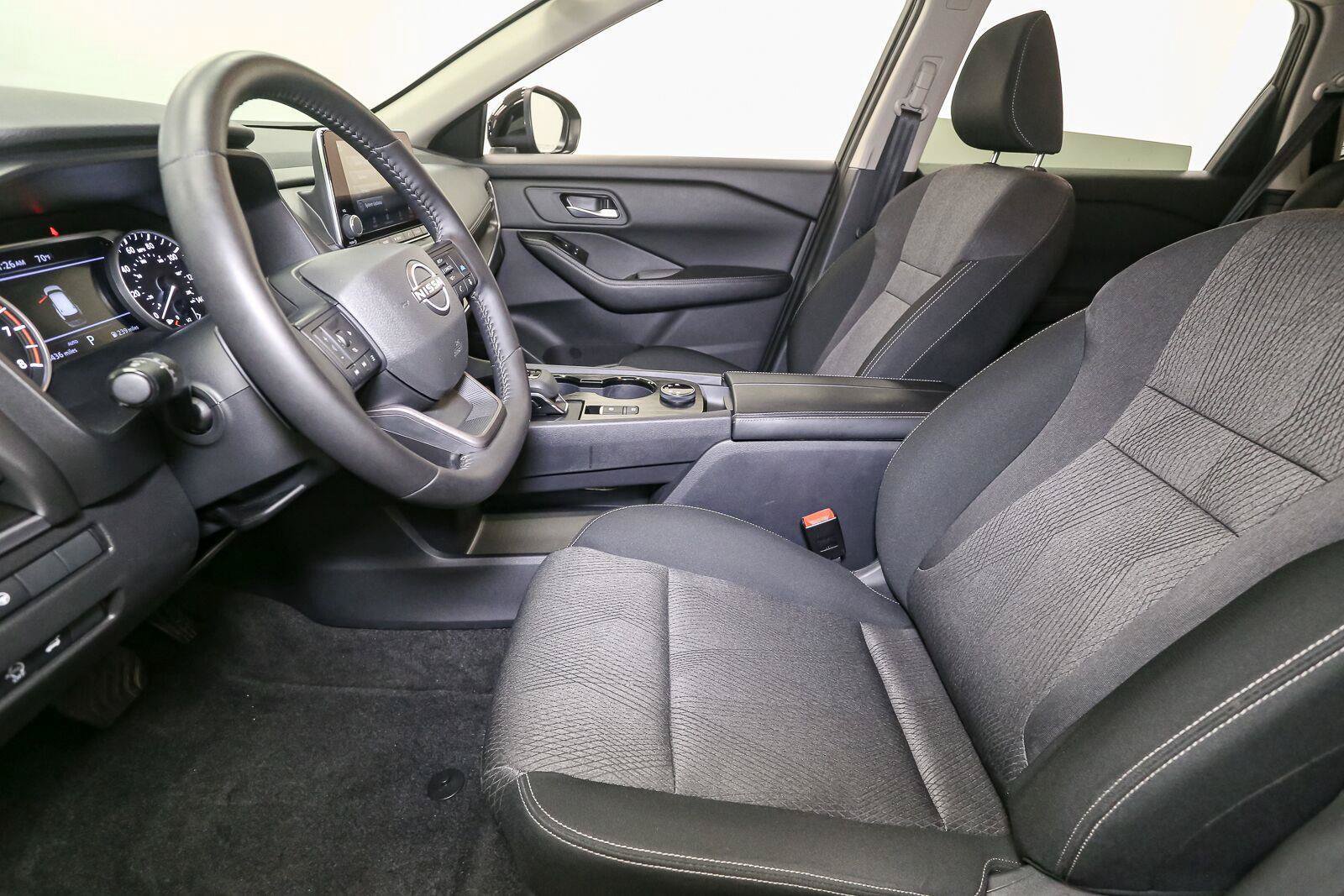 Used 2026 Nissan Rogue SV AWD/4WD image 42