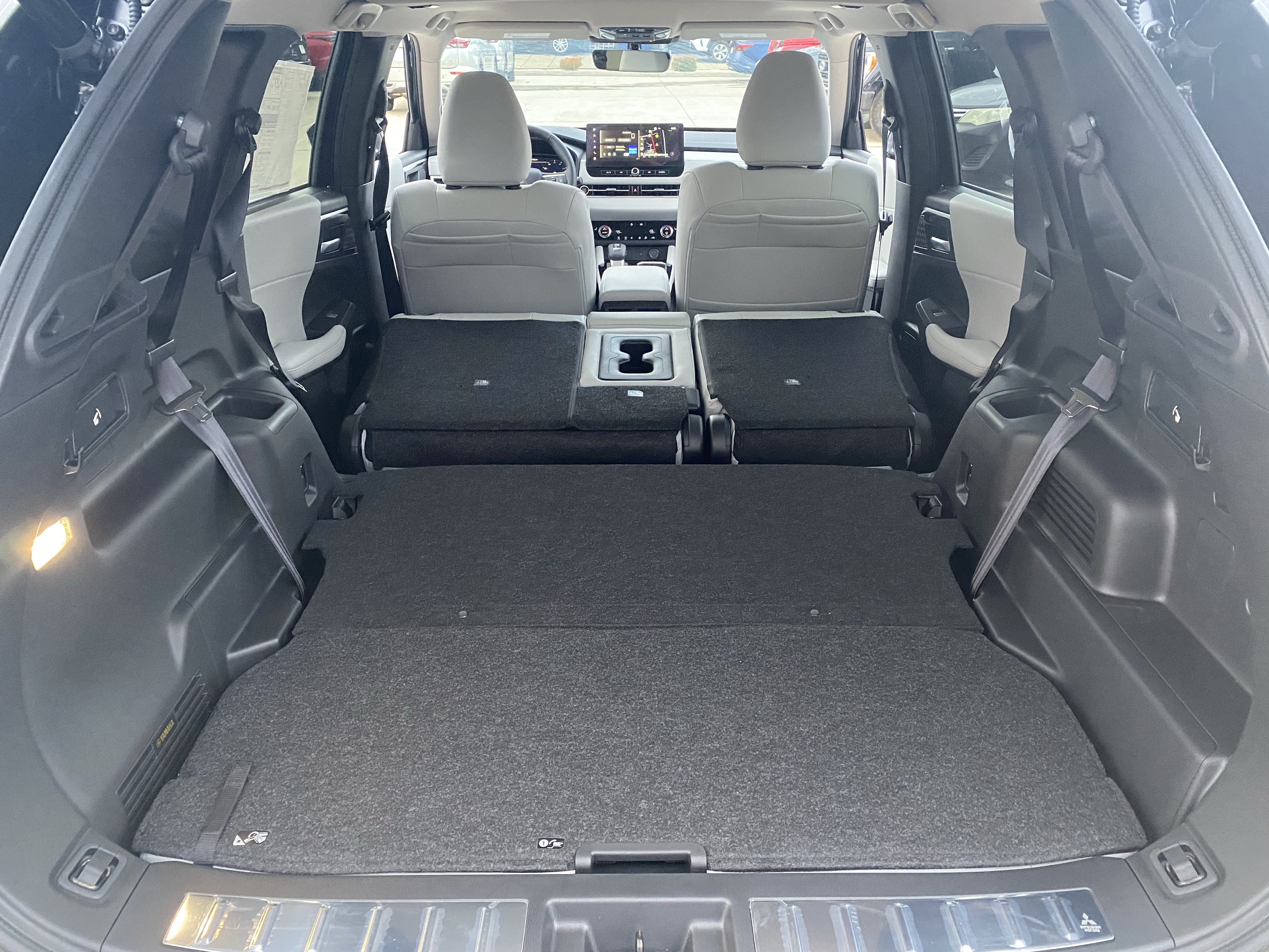 New 2026 Mitsubishi Outlander SE AWD/4WD image 28