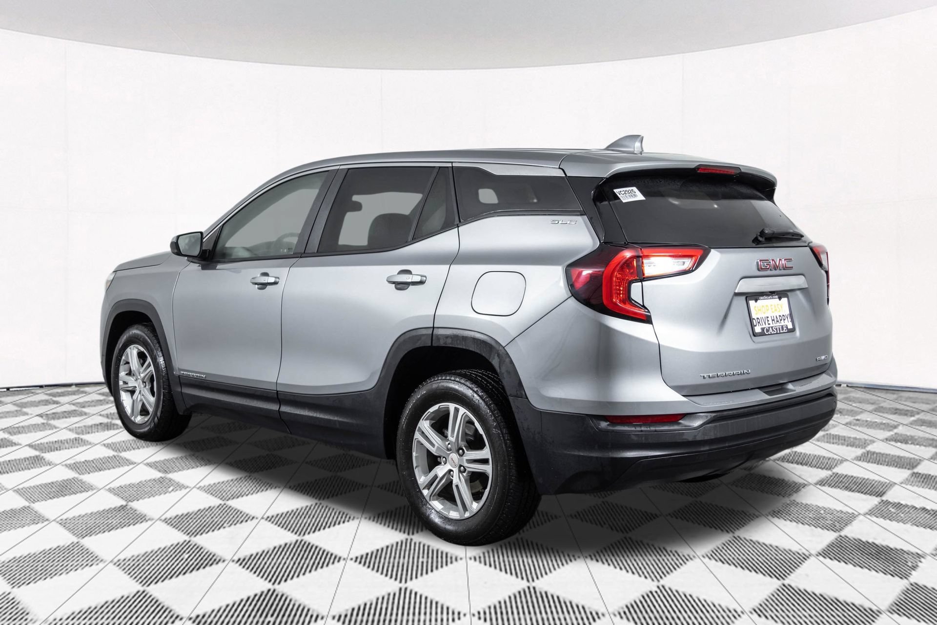 Used 2024 GMC Terrain SLE AWD/4WD image 14