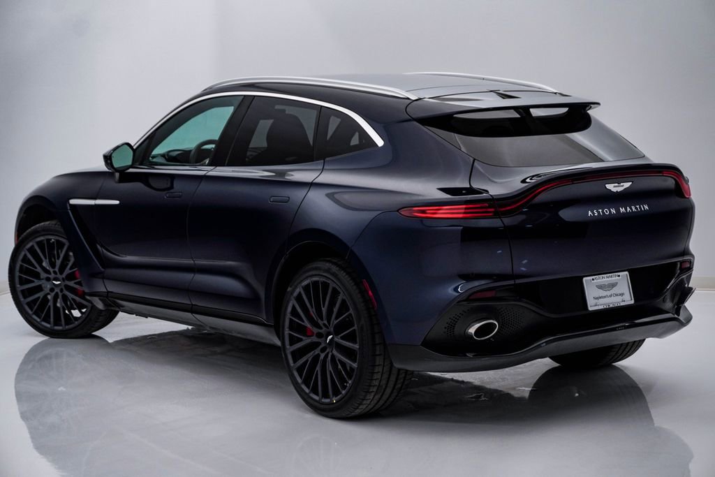 Used 2021 Aston Martin DBX image 10