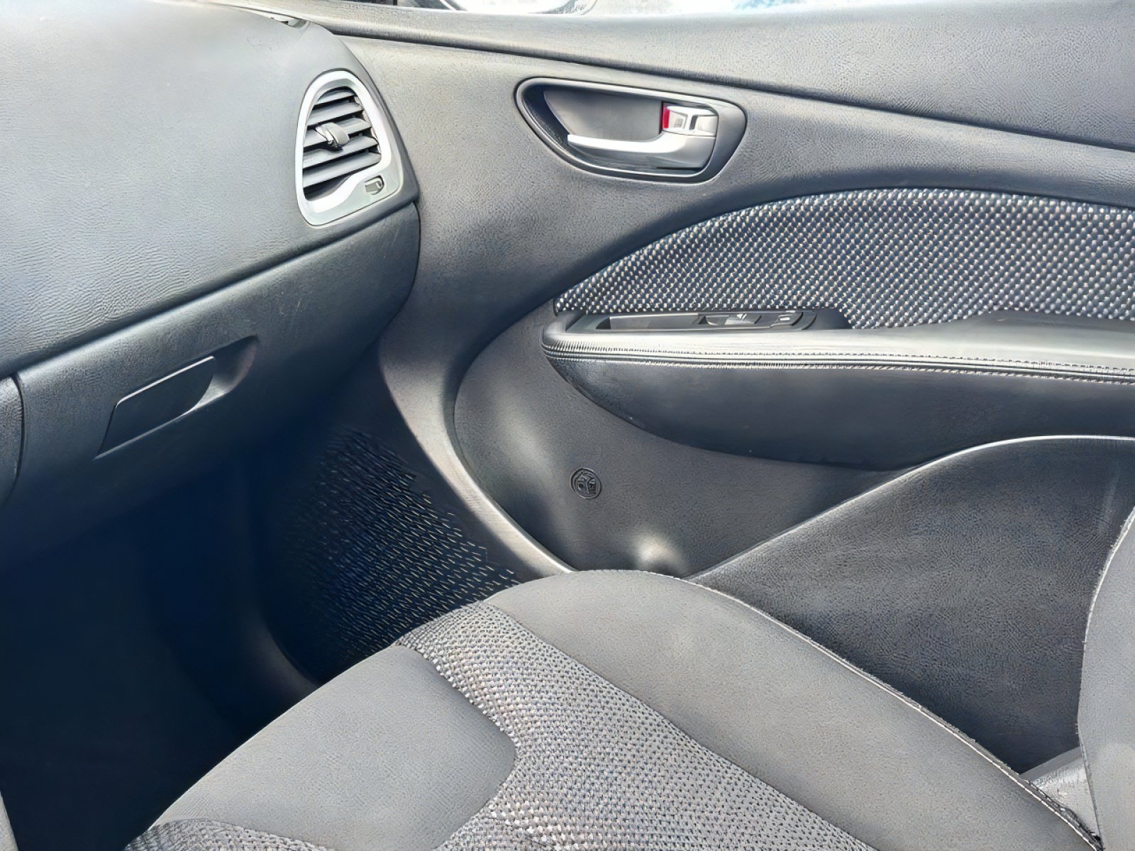 Used 2016 Dodge Dart SXT FWD image 20