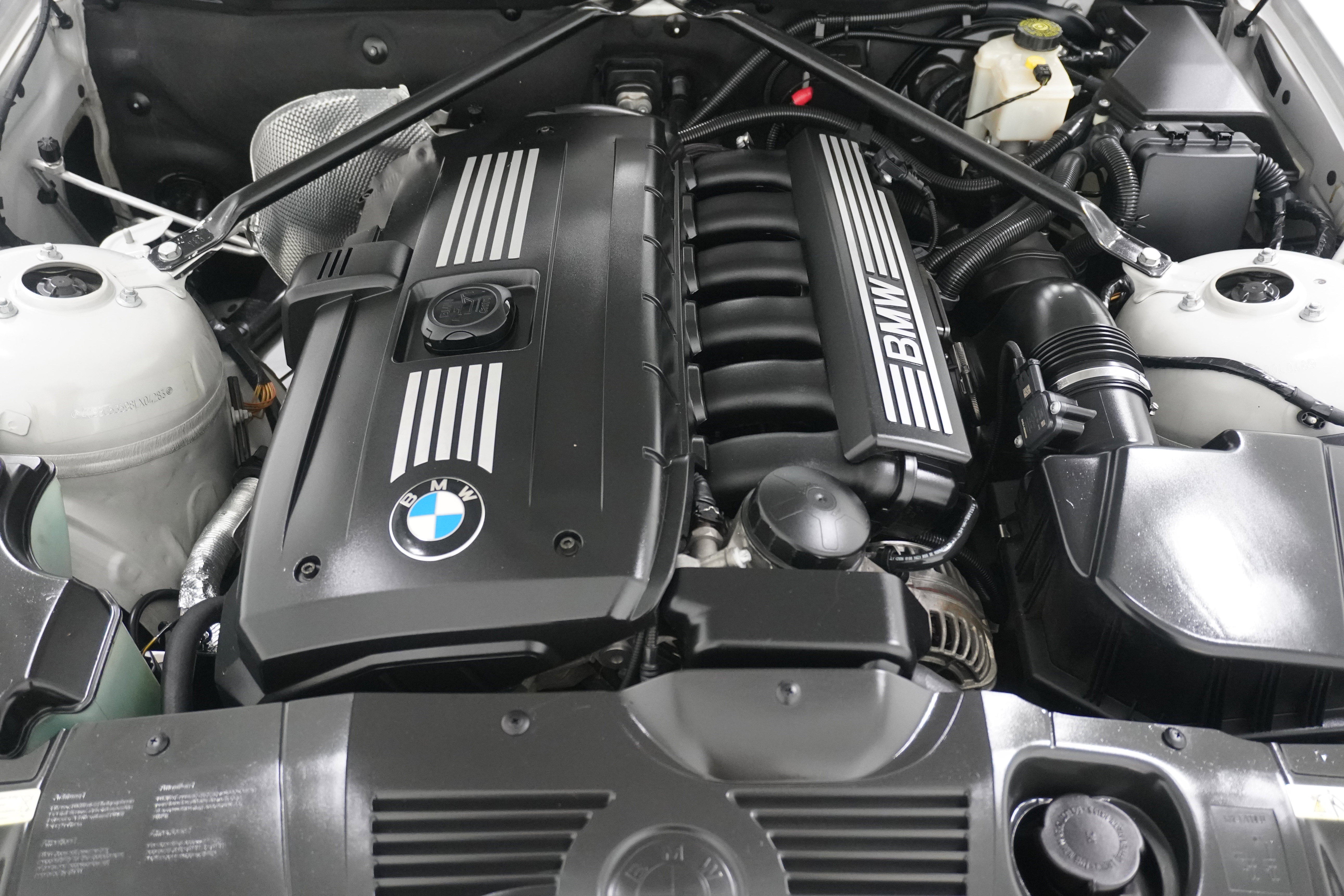 Used 2008 BMW Z4 3.0si image 28