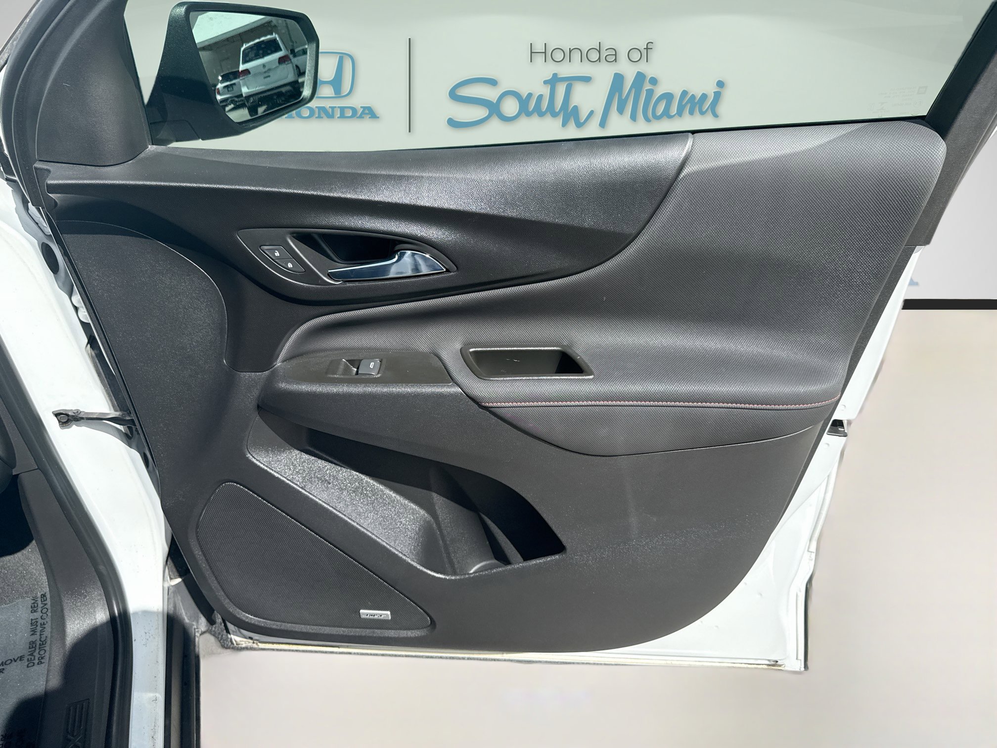 Used 2022 Chevrolet Equinox RS w/ RS Leather Package image 33