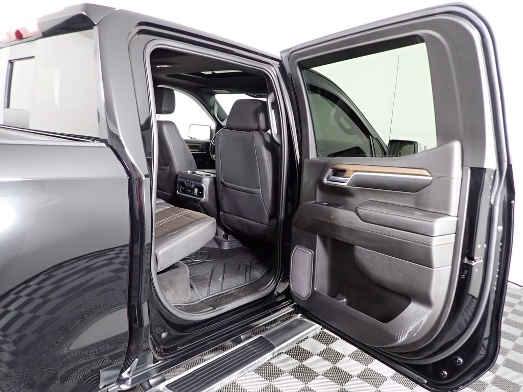 Used 2022 Chevrolet Silverado 1500 High Country AWD/4WD image 33