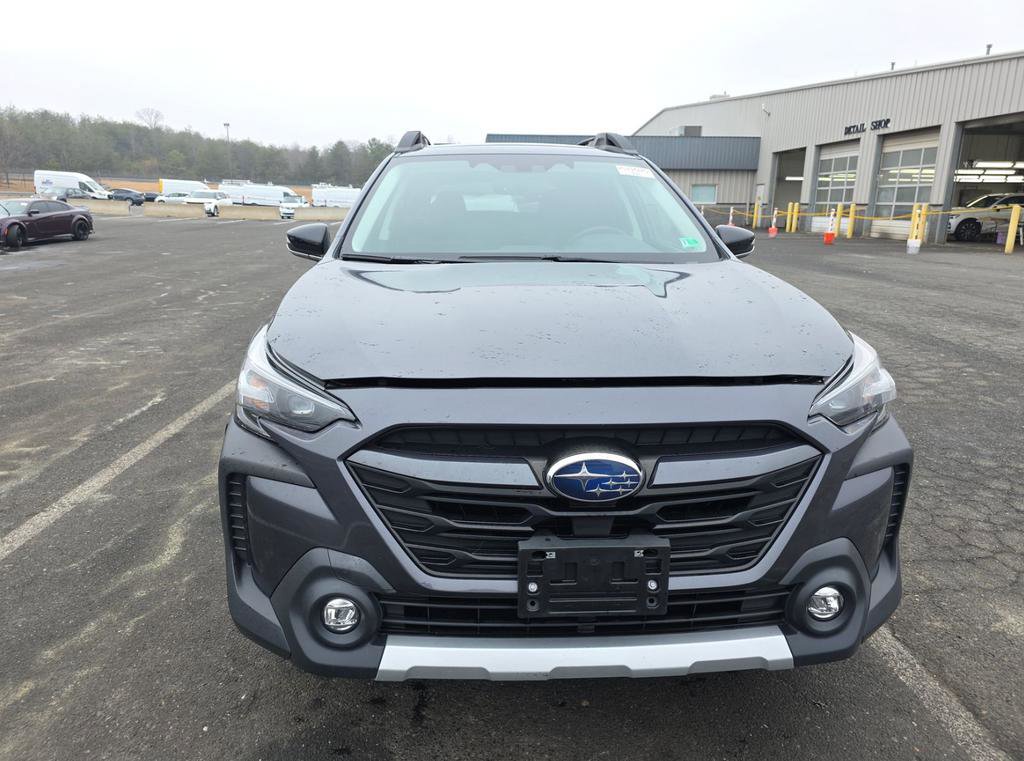 Used 2023 Subaru Outback Limited image 5