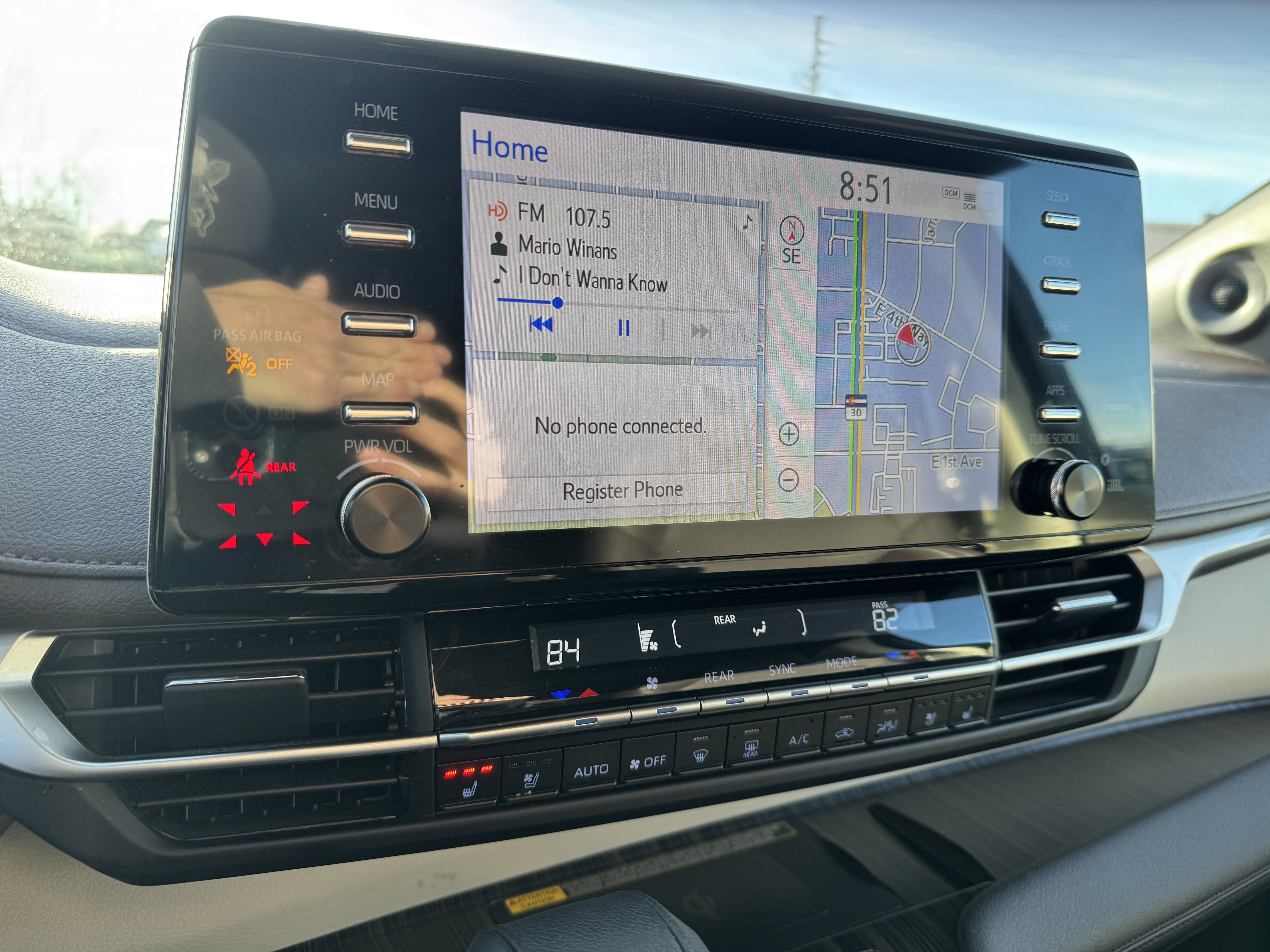 Used 2023 Toyota Sienna Platinum image 27