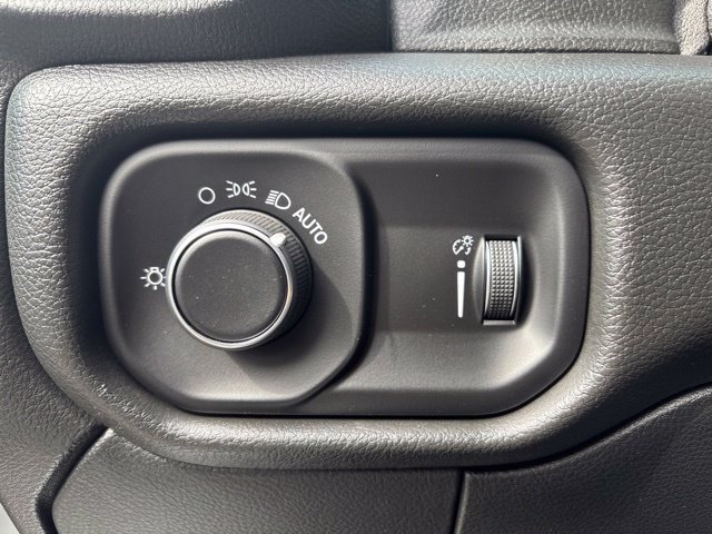Used 2021 RAM 5500 Tradesman RWD image 11