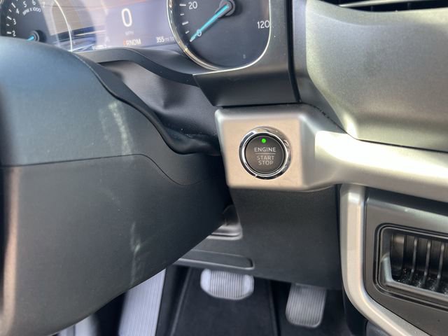 Used 2024 Ford Expedition Max XLT image 16