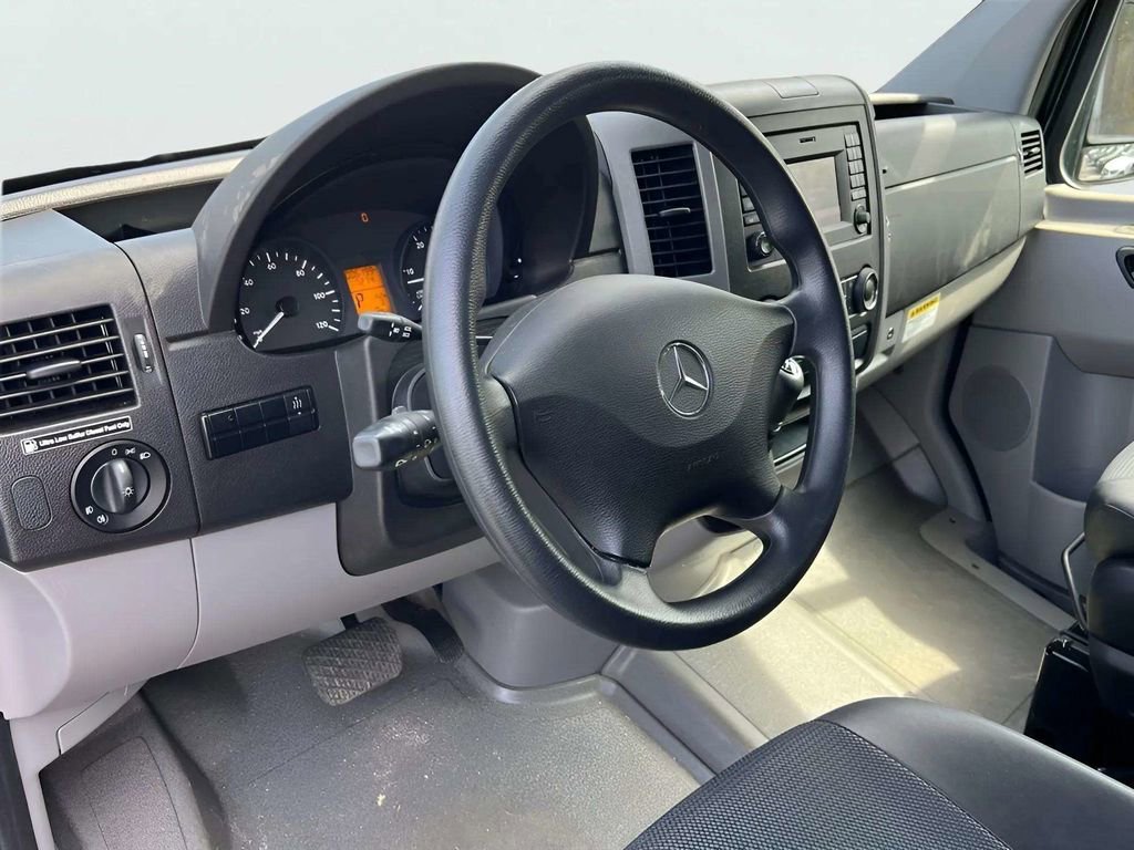 Used 2018 Mercedes-Benz Sprinter 2500 image 18