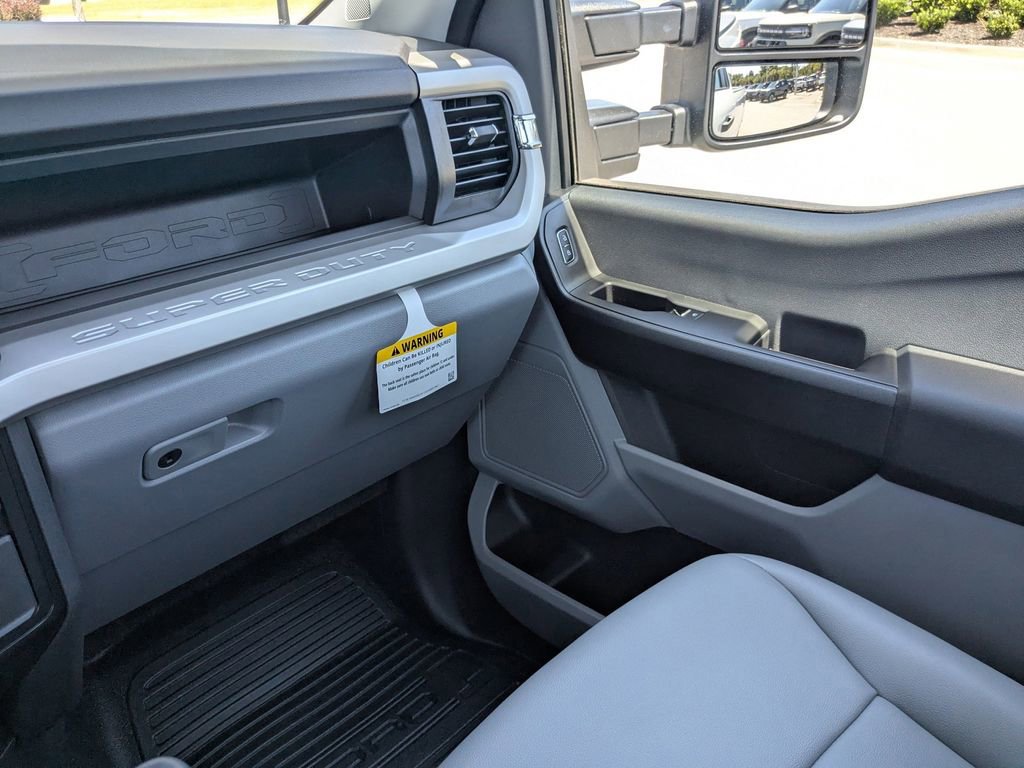 New 2026 Ford F250 XL image 30