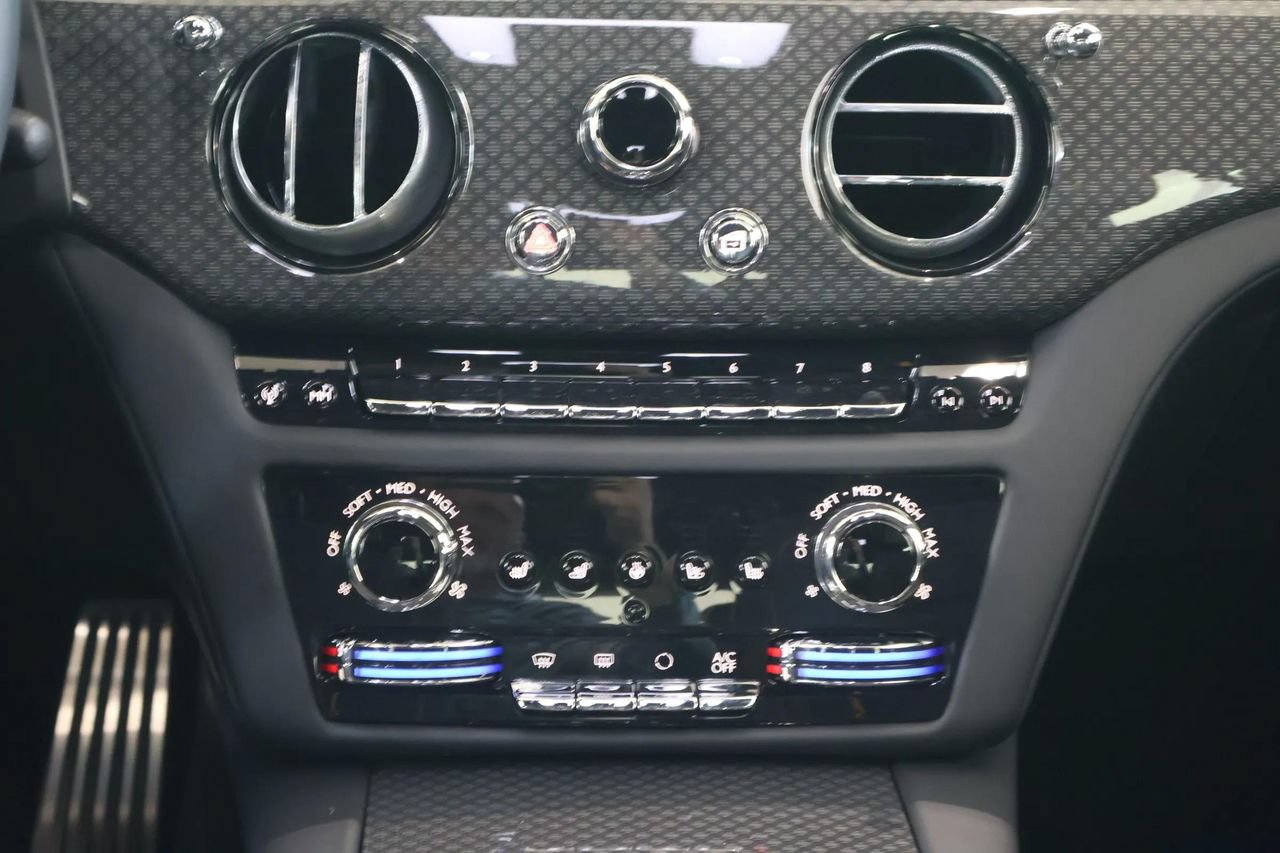 New 2026 Rolls-Royce Ghost Black Badge AWD/4WD image 15