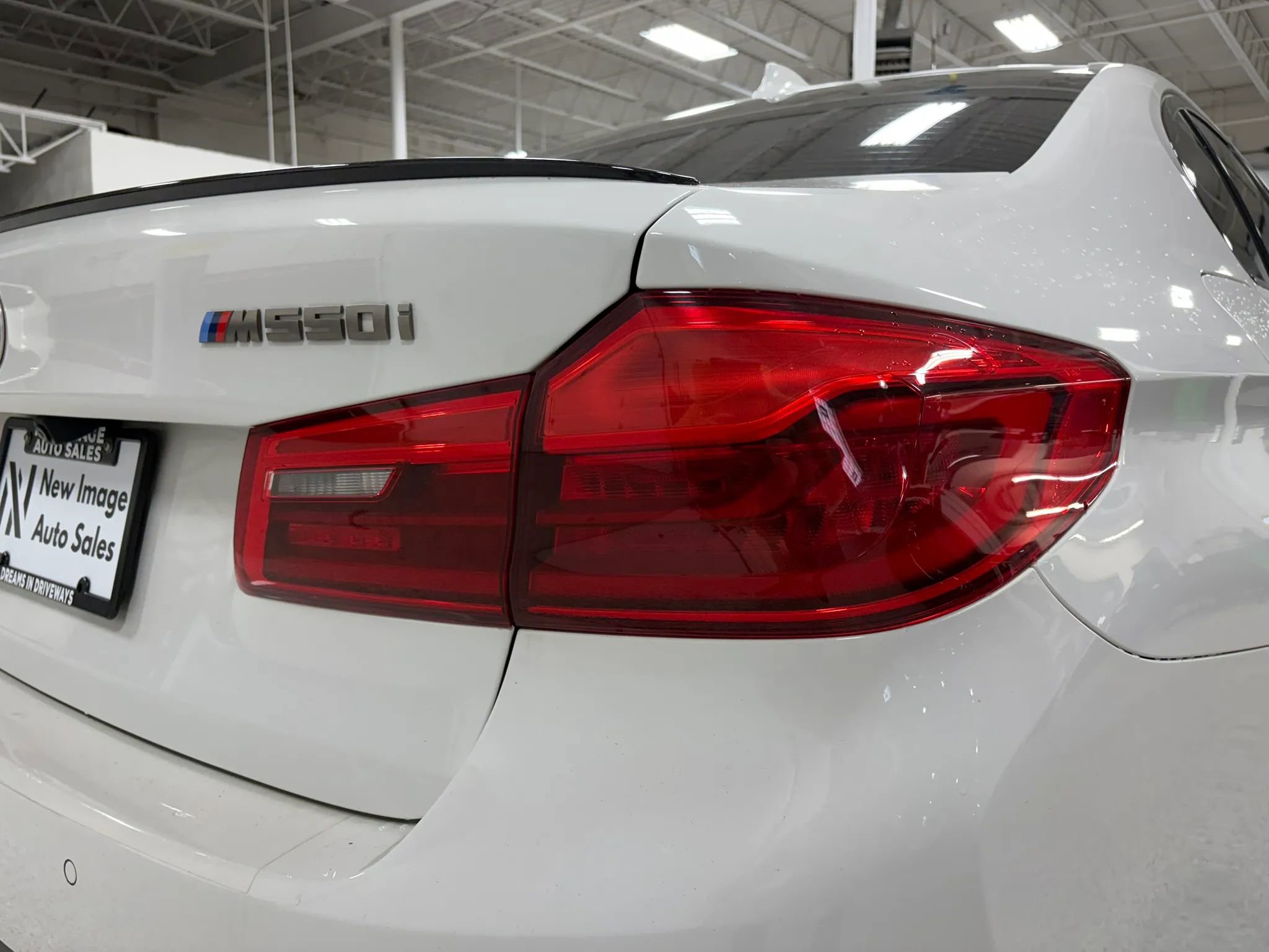 Used 2018 BMW M550i xDrive AWD/4WD image 7