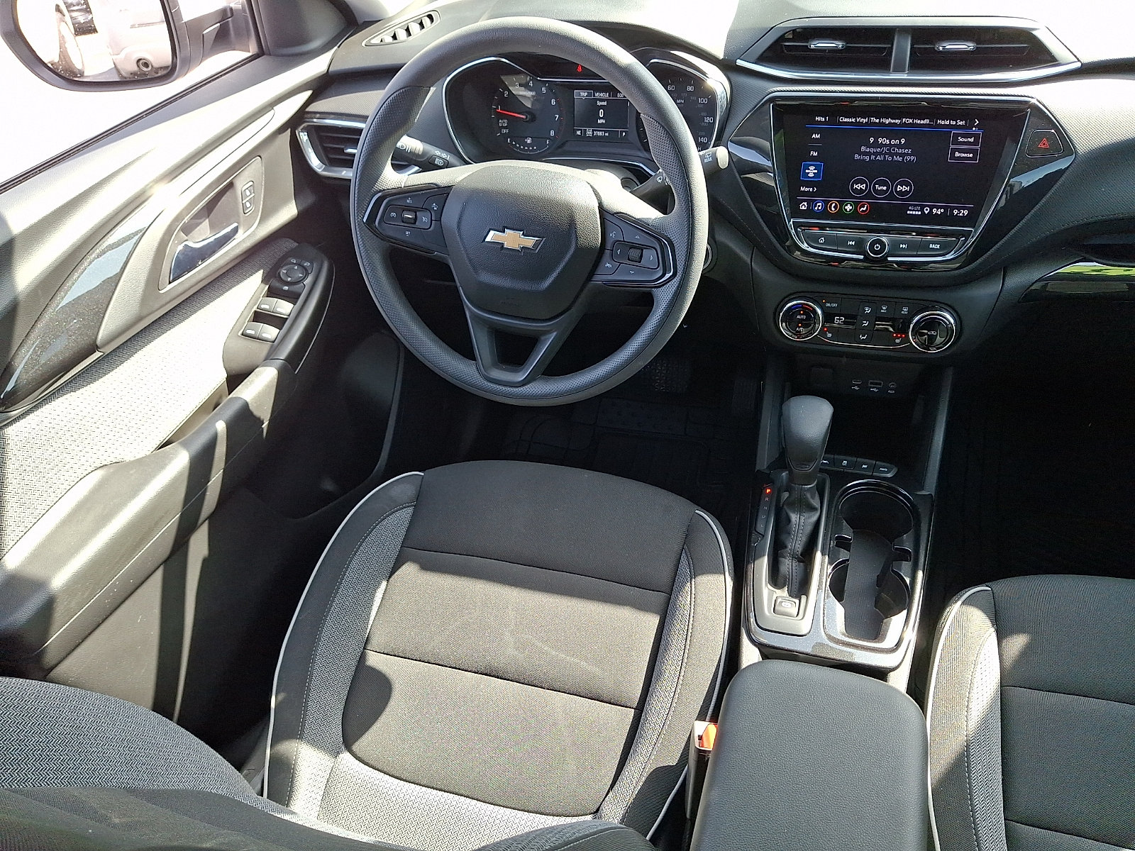 Used 2023 Chevrolet TrailBlazer LT w/ Convenience Package AWD/4WD image 15