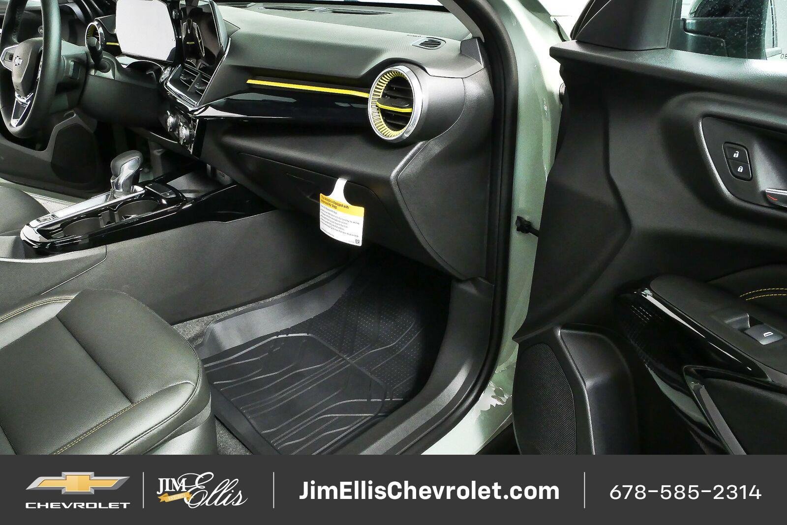 New 2026 Chevrolet Trax ACTIV w/ Sunroof Package FWD image 24