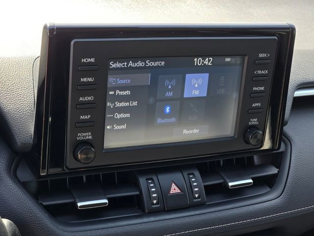 Used 2019 Toyota RAV4 XLE Premium w/ Carpet Mat Package image 18