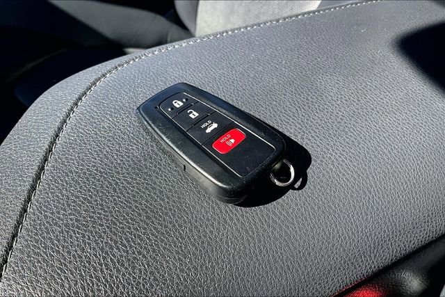 Used 2024 Toyota Camry XLE w/ Navigation Package image 35