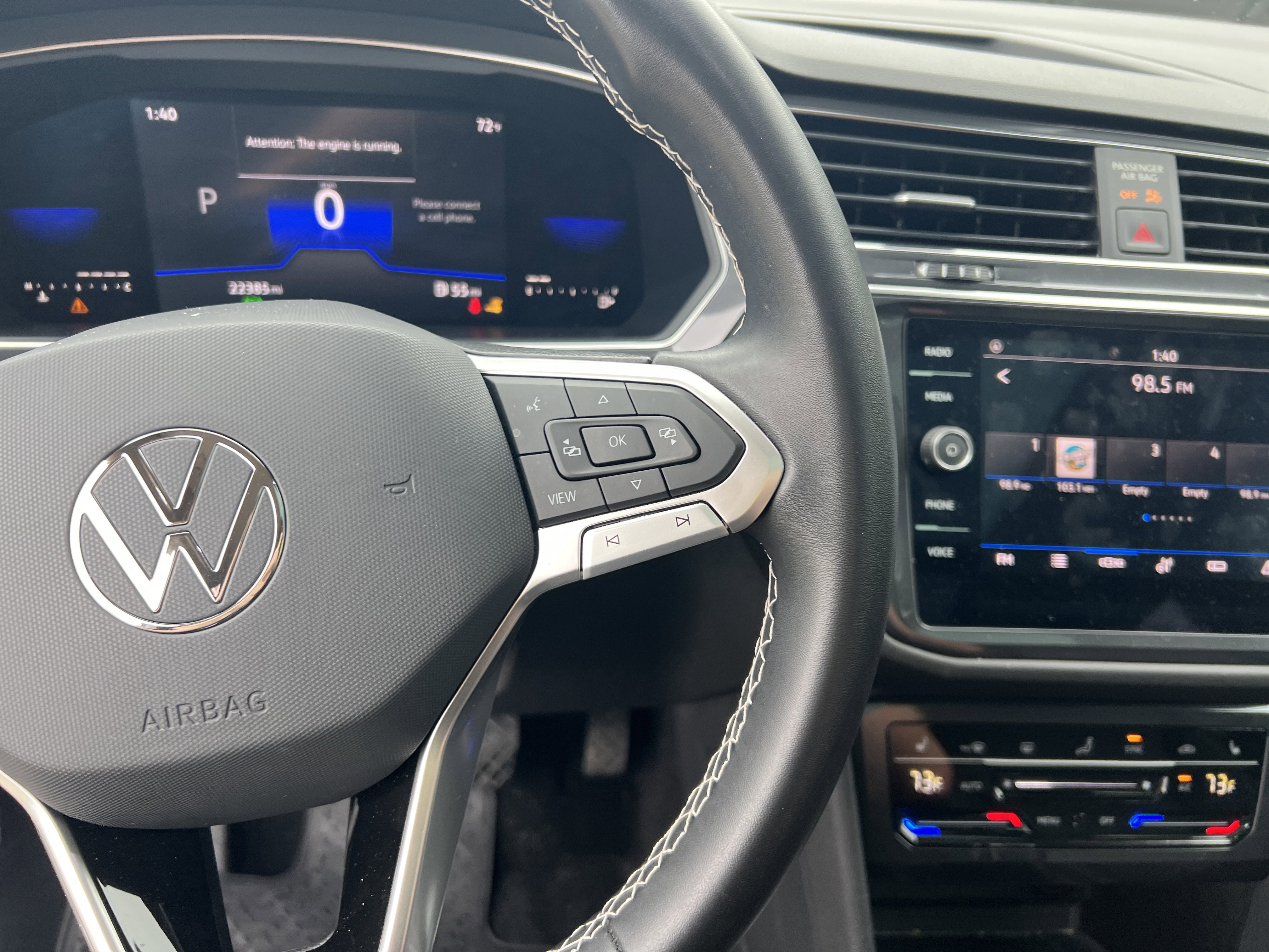Used 2023 Volkswagen Tiguan SE w/ Panoramic Sunroof Package FWD image 18