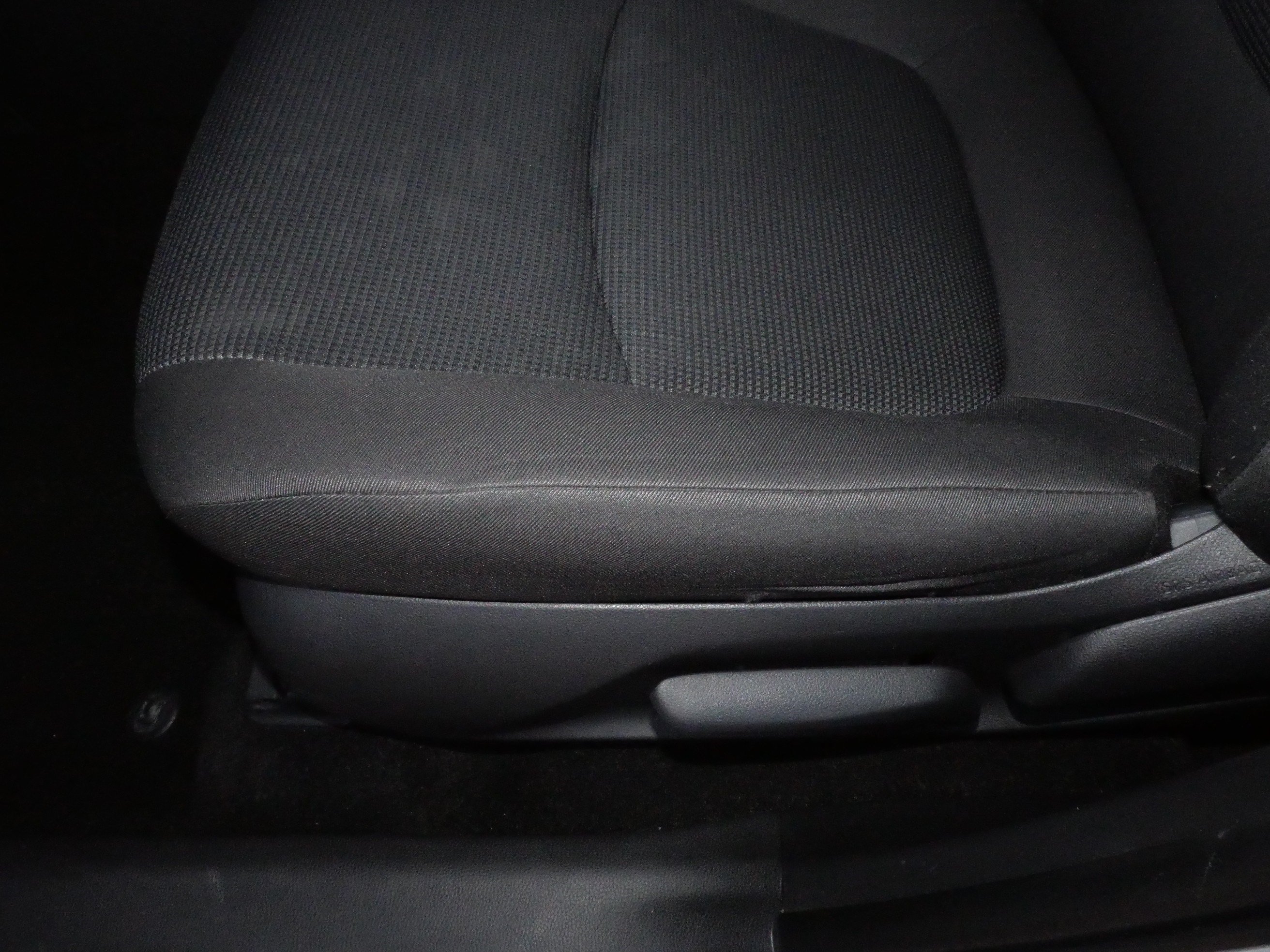 Certified 2025 Toyota RAV4 LE AWD/4WD image 20