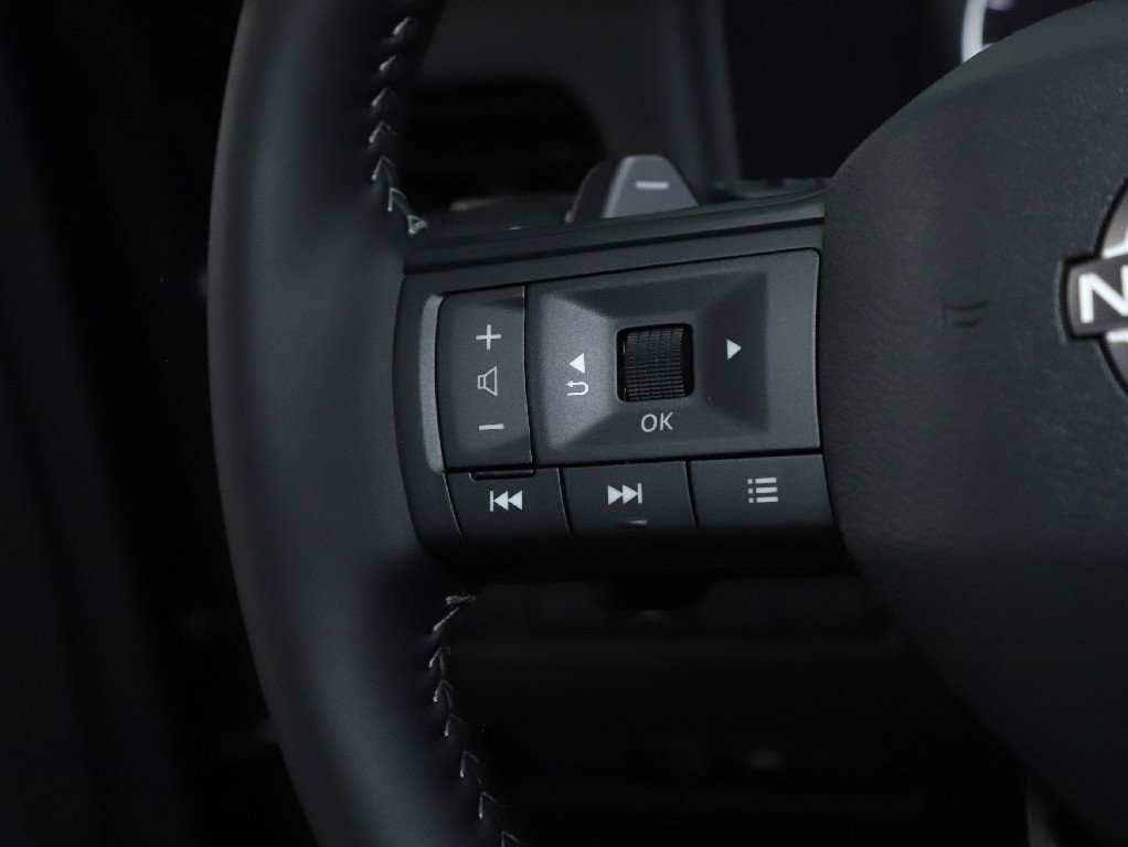 Used 2026 Nissan Rogue SV image 21