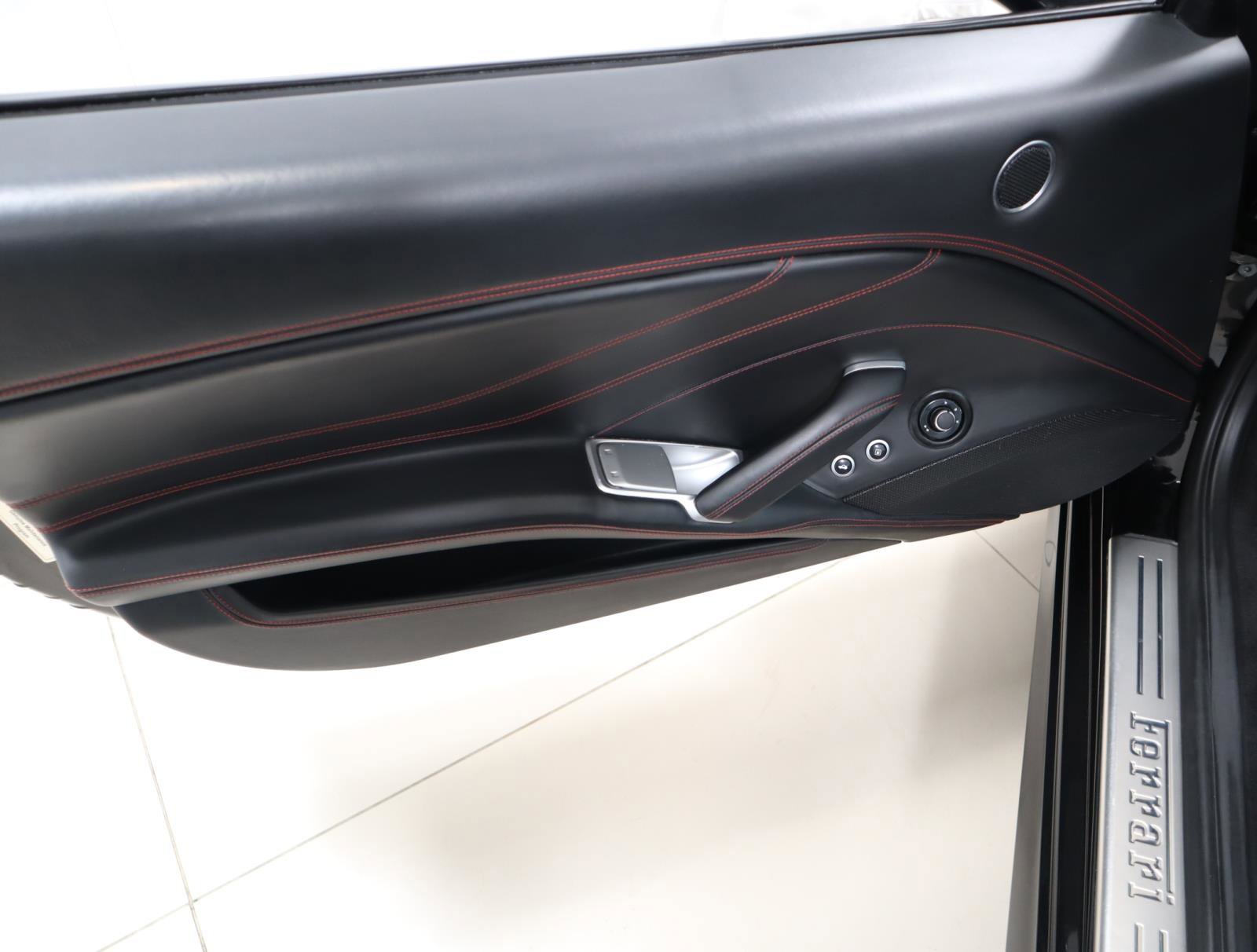 Used 2016 Ferrari California T image 24