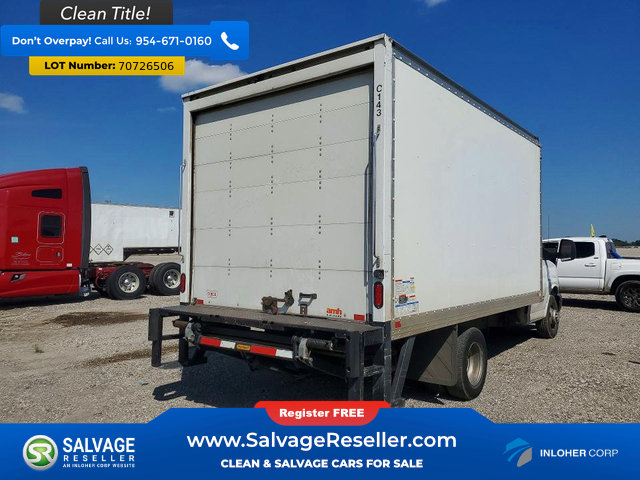 Used 2020 Chevrolet Express 4500 RWD image 4