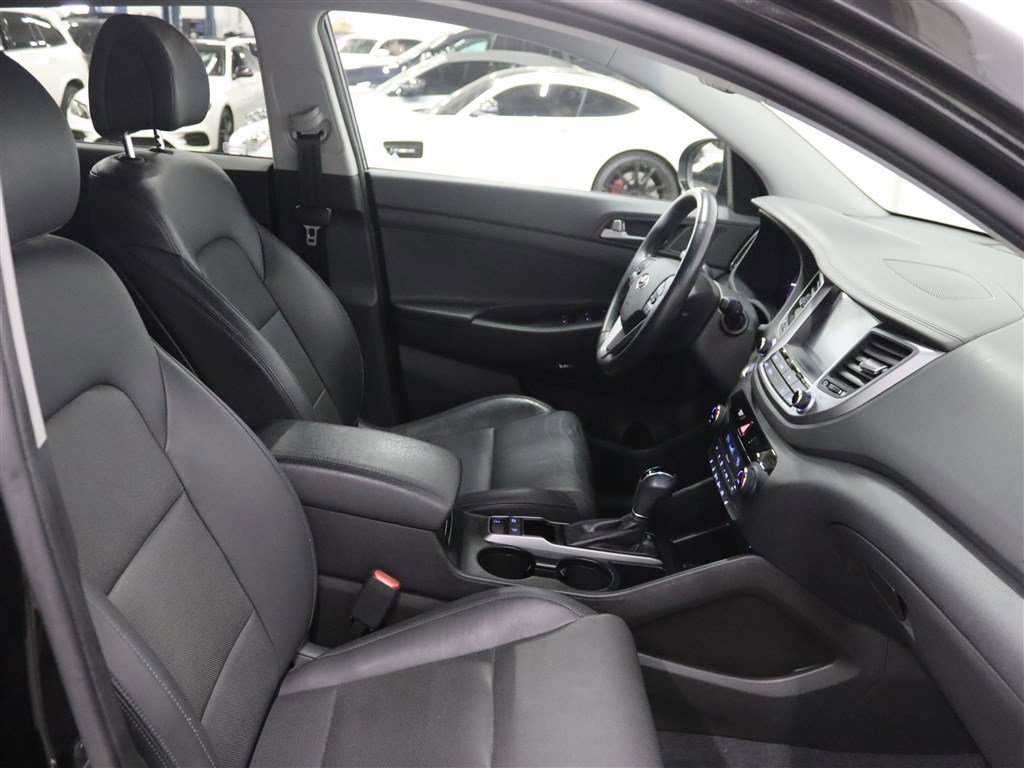 Used 2018 Hyundai Tucson Limited AWD/4WD image 30