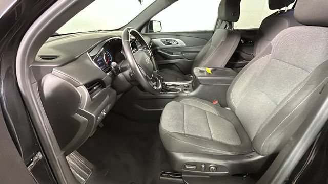 Used 2022 Chevrolet Traverse LT FWD image 12