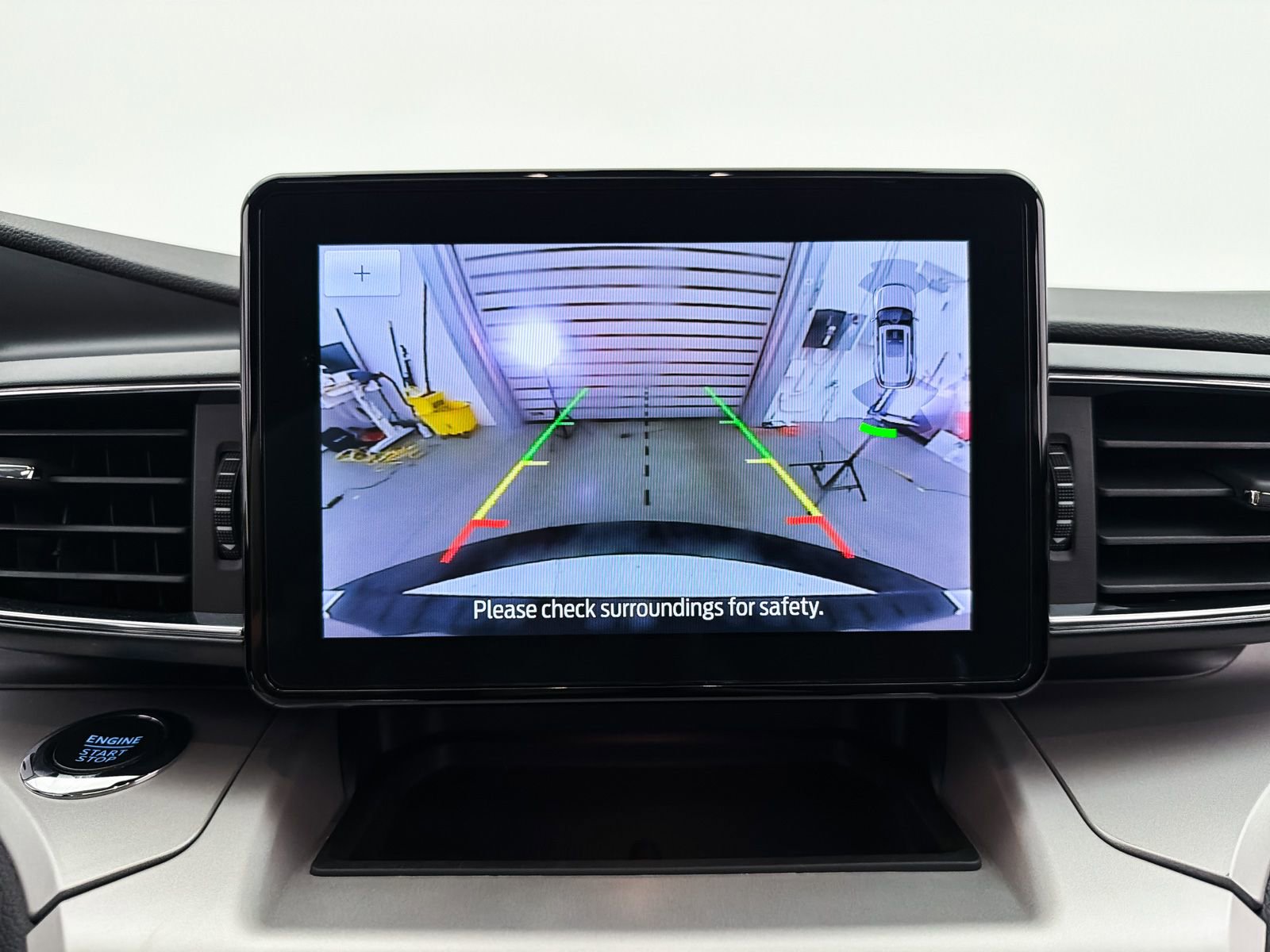 Used 2024 Ford Explorer XLT w/ Equipment Group 202A image 6