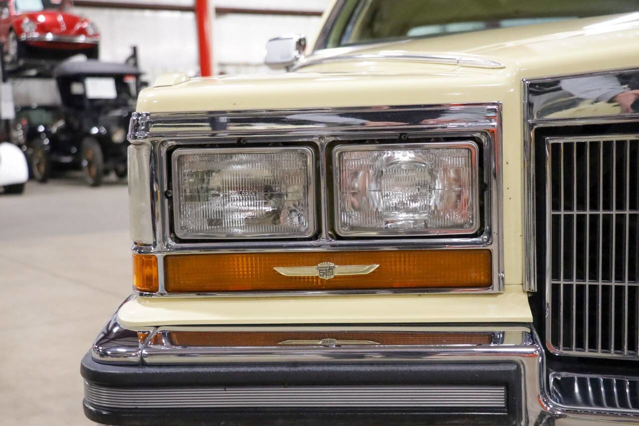 Used 1986 Cadillac Brougham Brougham image 32