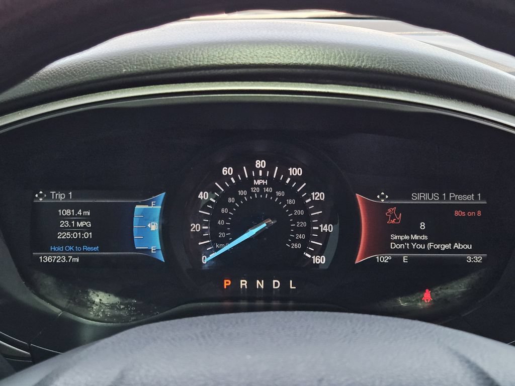 Used 2018 Ford Fusion SE w/ Fusion SE Technology Package FWD image 16