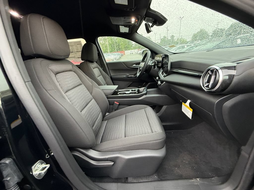 New 2027 Chevrolet Equinox LT w/ Safety and Technology Package AWD/4WD image 25