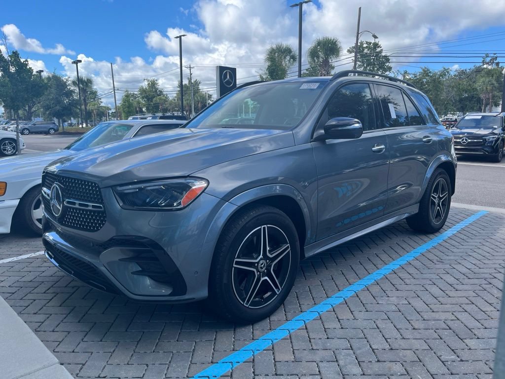 Used 2024 Mercedes-Benz GLE 350 4MATIC image 2