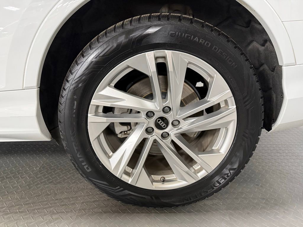 Used 2023 Audi Q7 2.0T Premium Plus AWD/4WD image 7