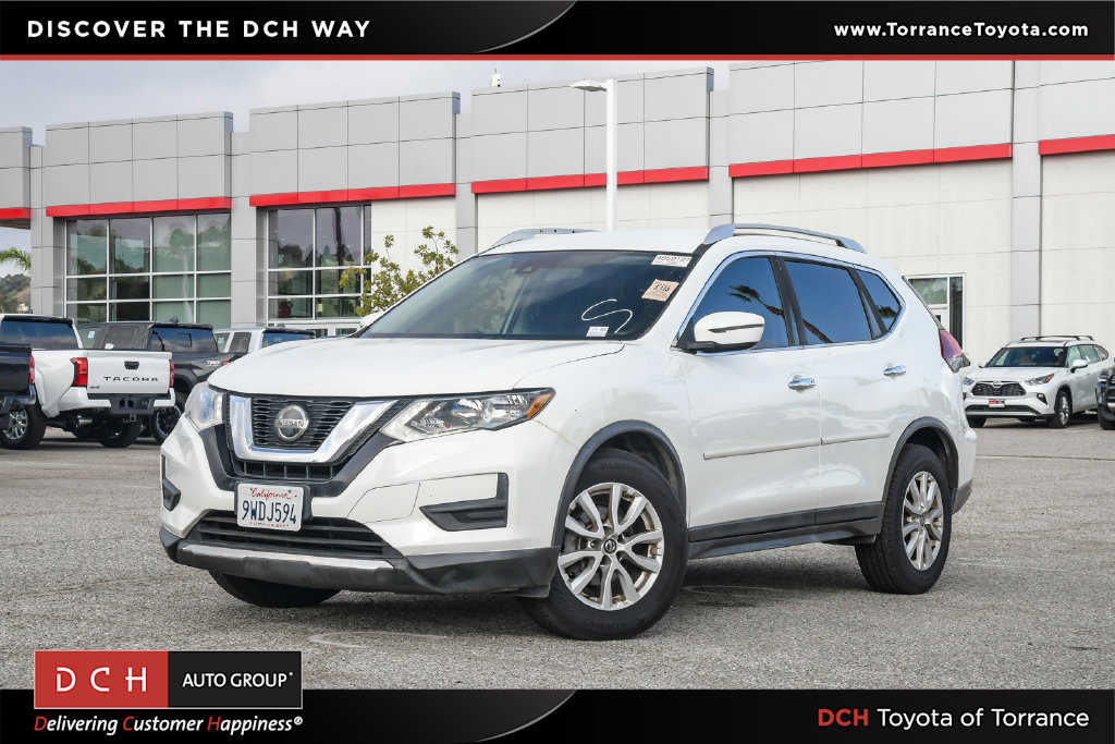 Used 2020 Nissan Rogue SV FWD image 1