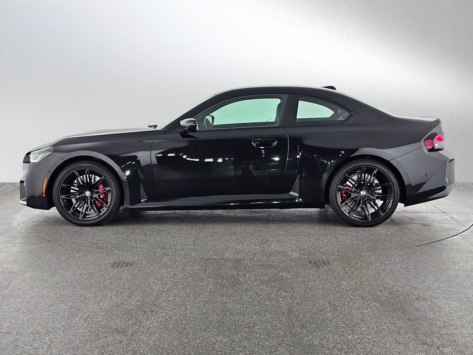 Used 2025 BMW M2 w/ Lighting Package image 2