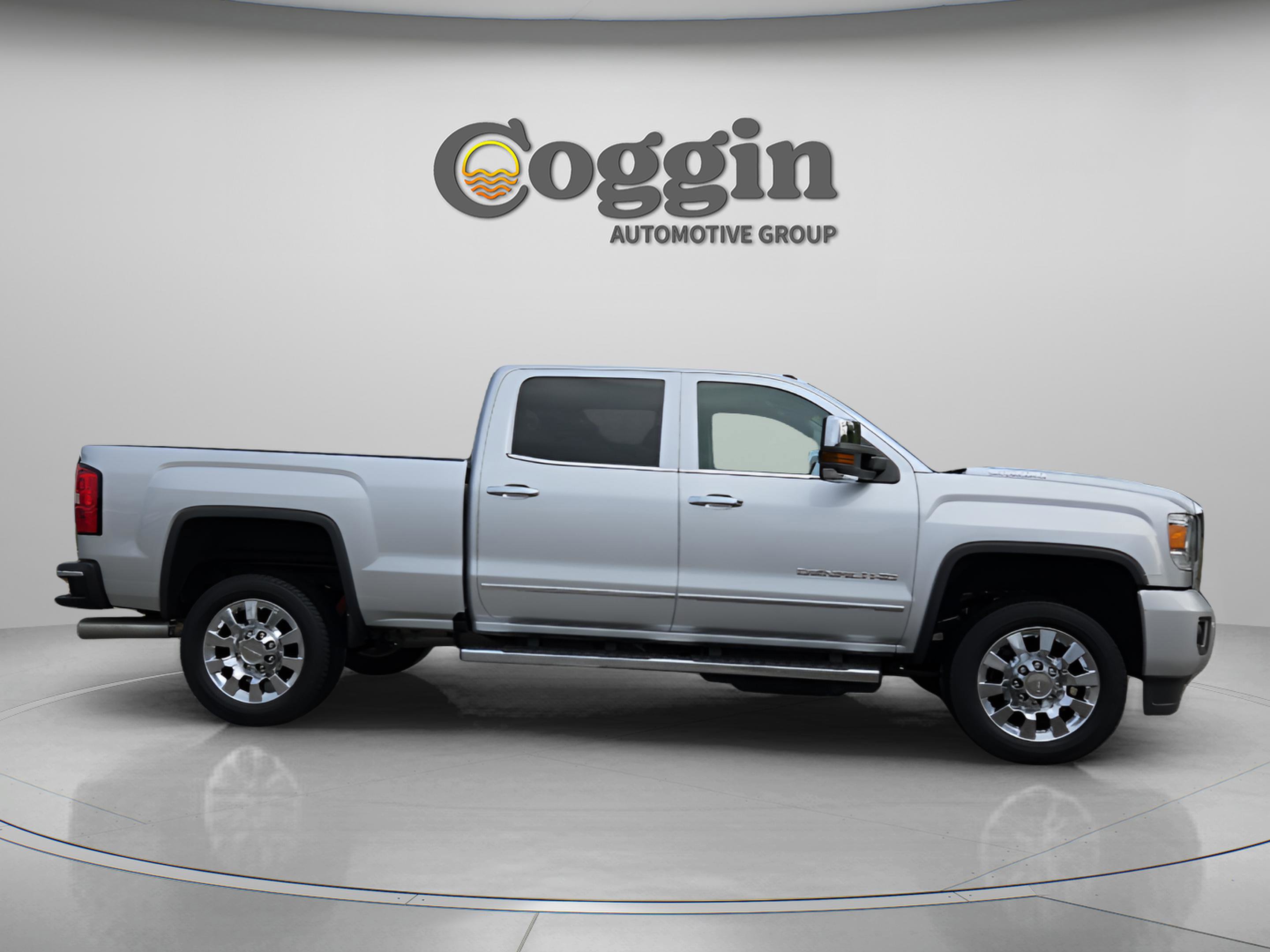 Used 2019 GMC Sierra 2500 Denali w/ Duramax Plus Package image 6