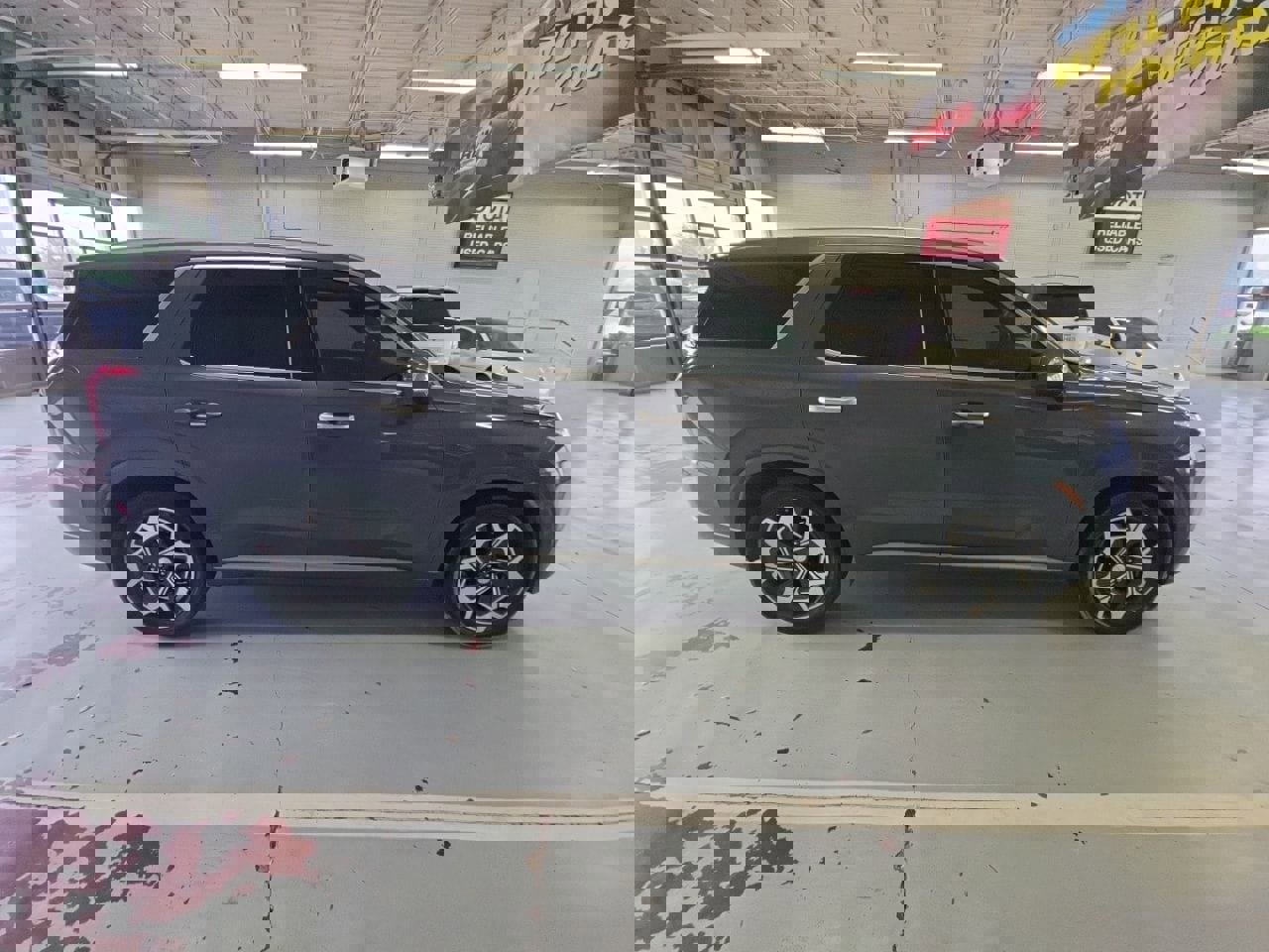 Used 2022 Hyundai Palisade Calligraphy image 4