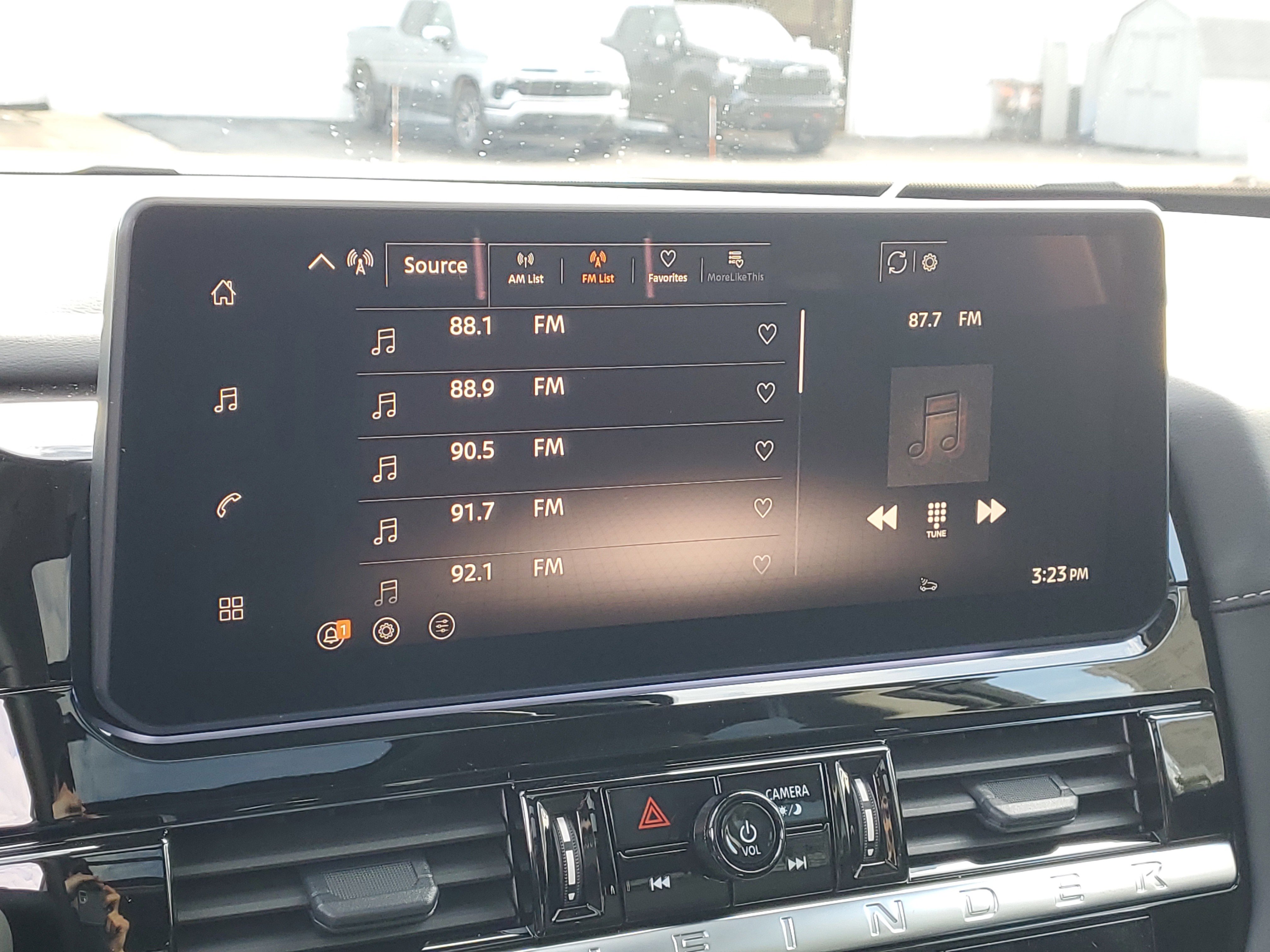 New 2026 Nissan Pathfinder SL w/ SL Premium Package image 16