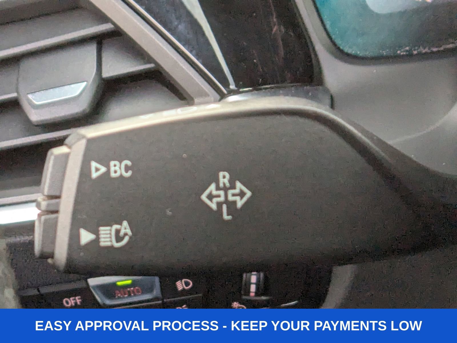 Used 2021 BMW 330e w/ Convenience Package image 38